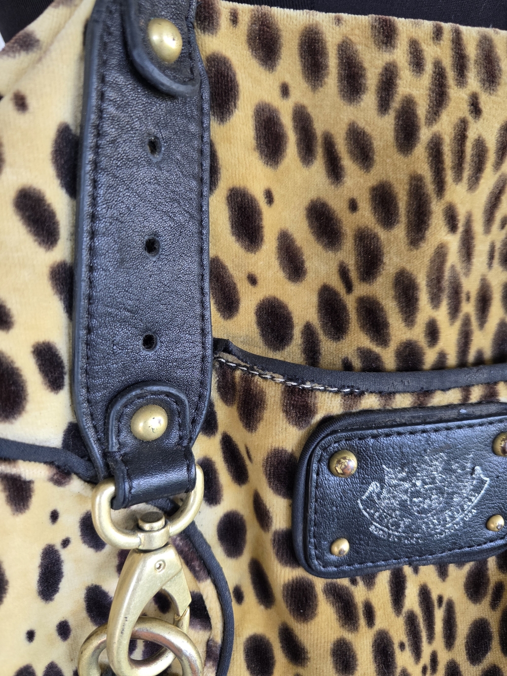 Juicy Couture Leopard Velour Shoulder Bag Y2K Black Trim and Gold Hardware - Picture 5 of 16